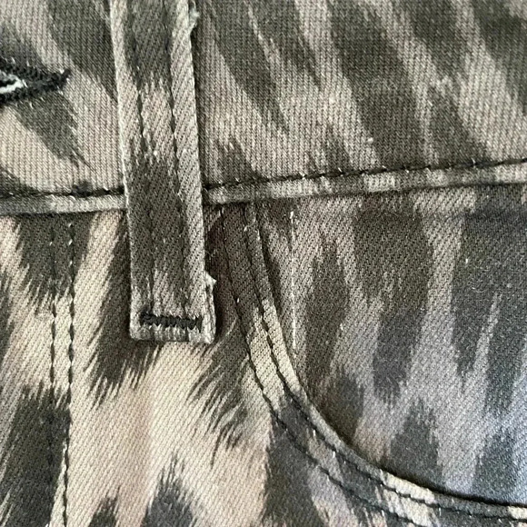L’AGENCE leopard skinny denim - Picture 4 of 8